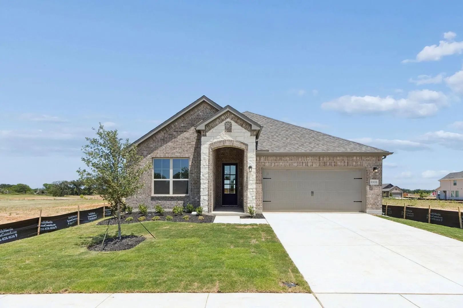 Photo of Listing #21240171