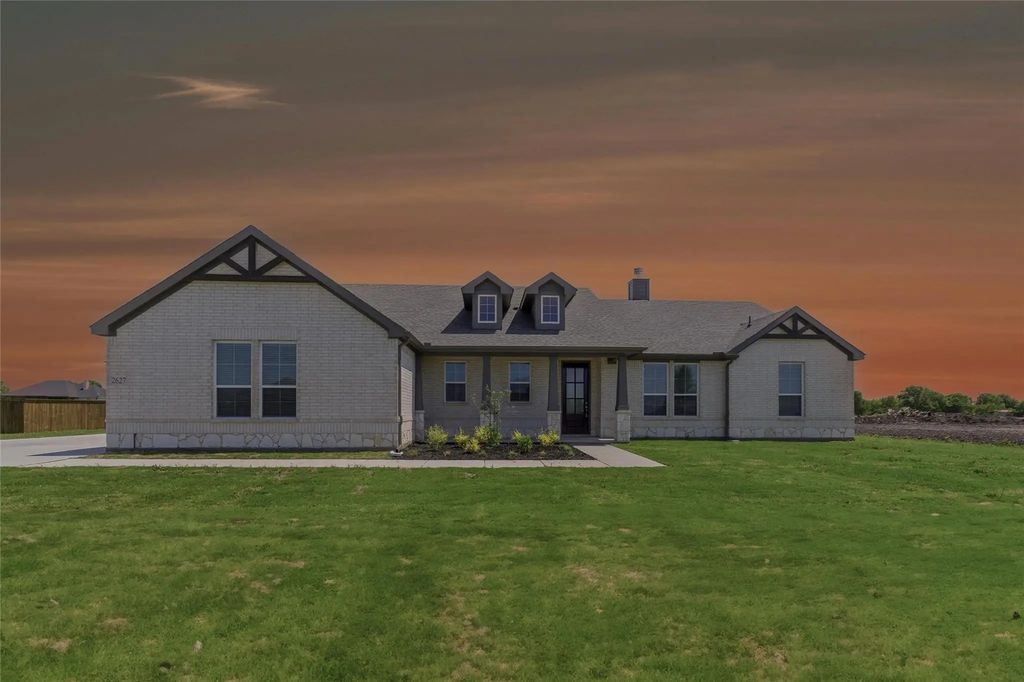 2627 Witness Tree Road, Oak Ridge