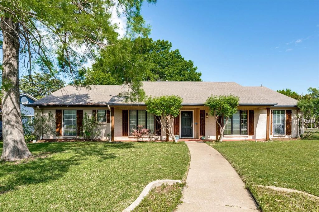 3227 Rolling Knoll Drive, Farmers Branch