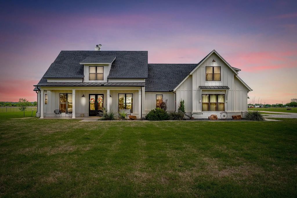 5520 Big Valley Circle, Lipan