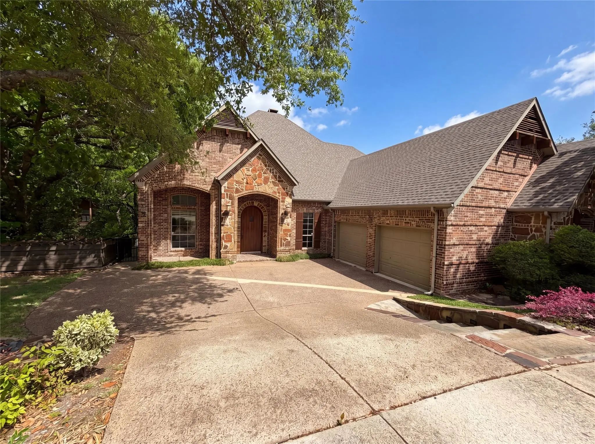 Photo of Listing #21240316
