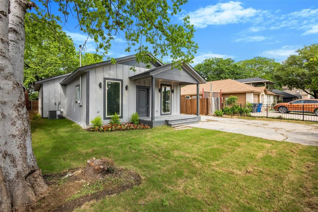 715 Ezekial Avenue, Dallas