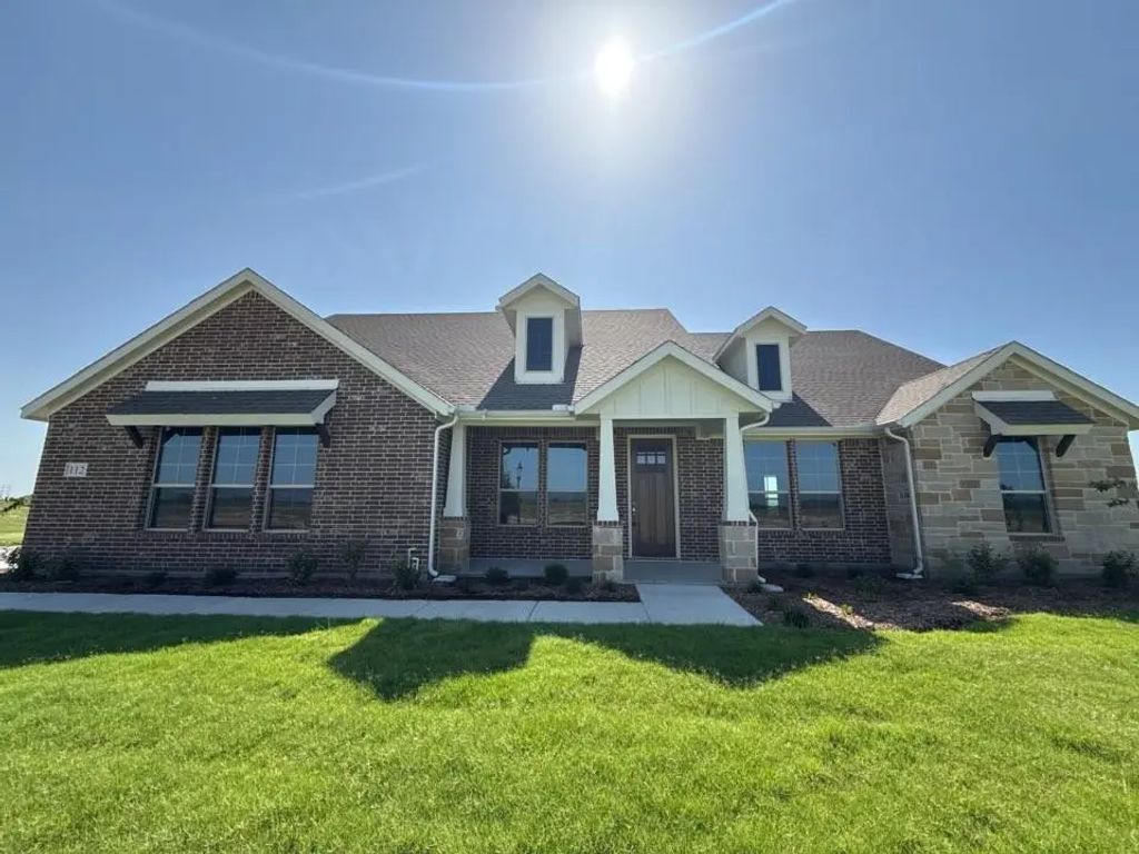 112 Aurora Avenue, Valley View