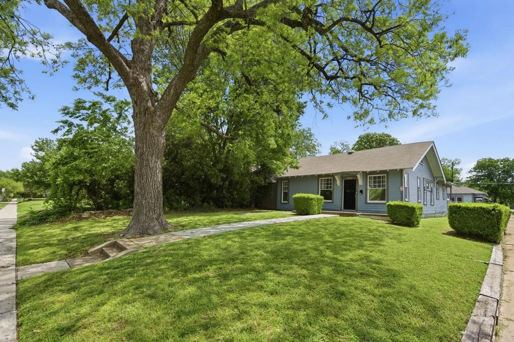 5802 Richmond Avenue, Dallas