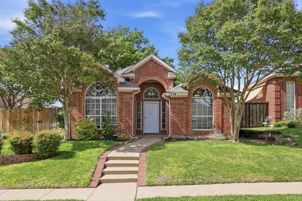 1714 Northampton Drive, Rowlett