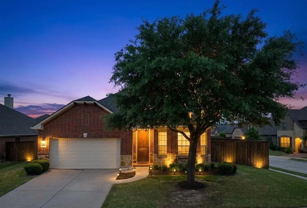 1717 Tahoe Trail, Prosper