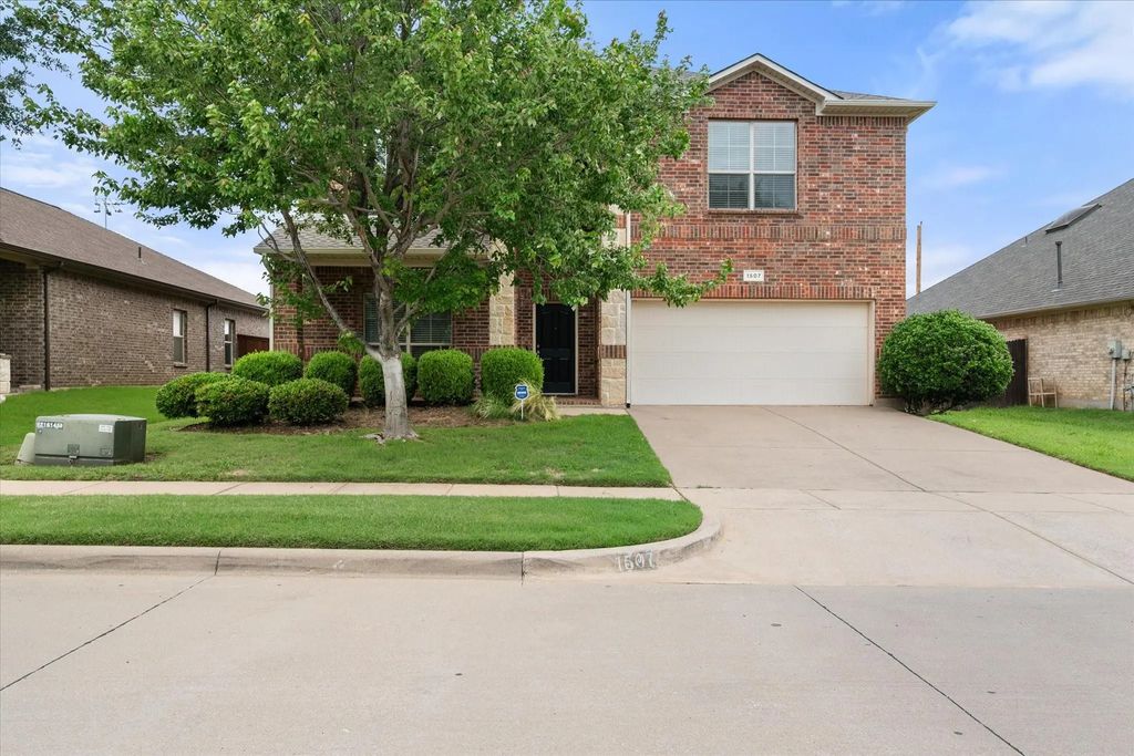 1507 Big Buck Trail, Arlington