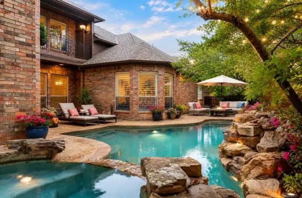 5601 Woodspring Drive, Plano