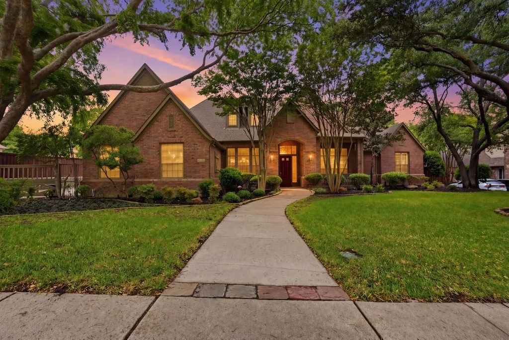 1006 S Wellington Point Road, McKinney