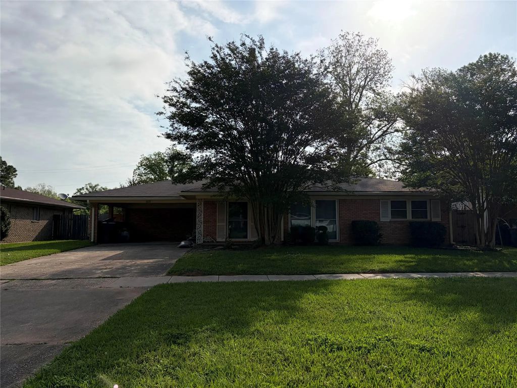 1521 Captain Shreve Drive, Shreveport