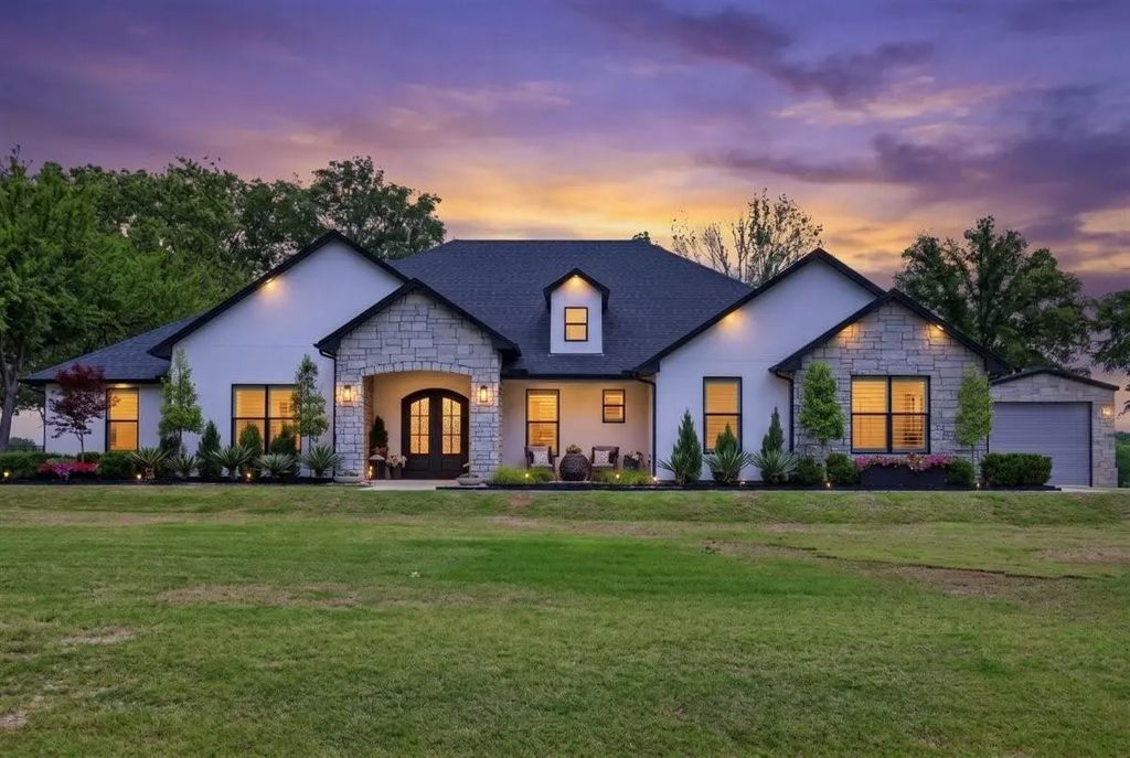 2044 Canyon Lake Road, Wills Point