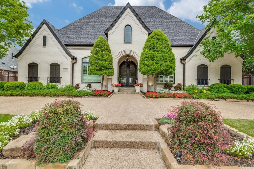 2216 Collins Path, Colleyville