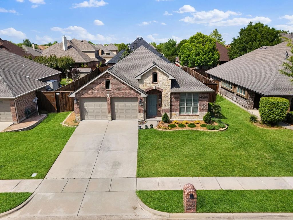 2661 Pine Trail Drive, Little Elm