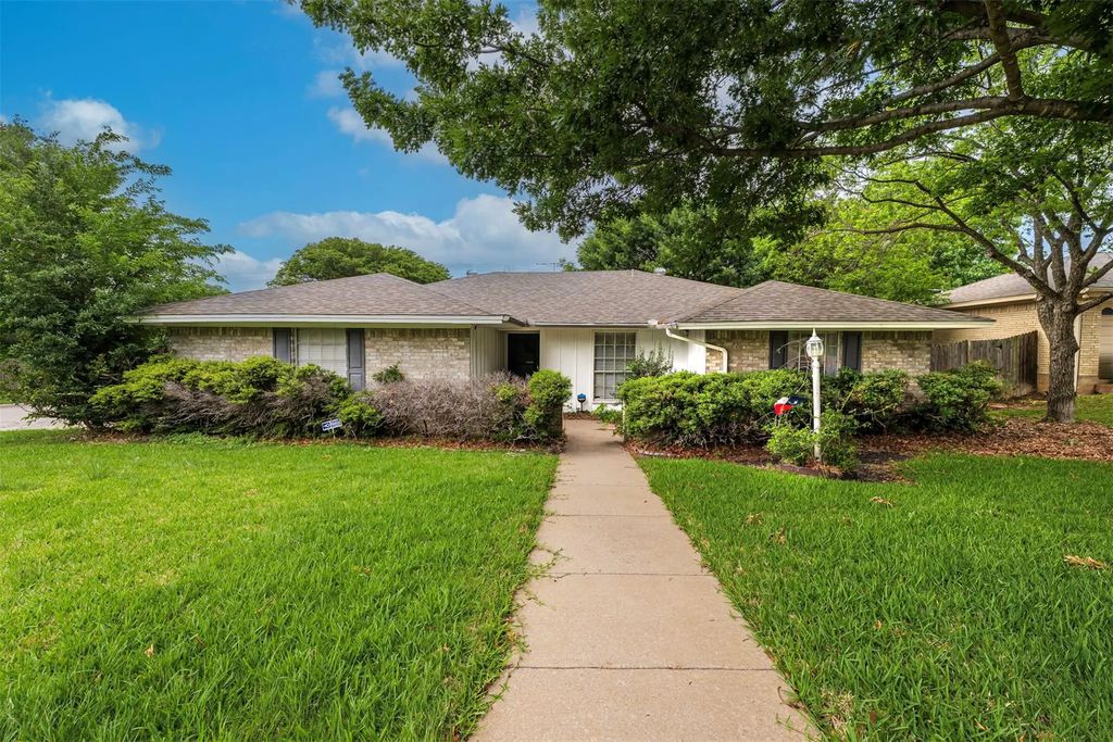 5058 Winesanker Way, Fort Worth