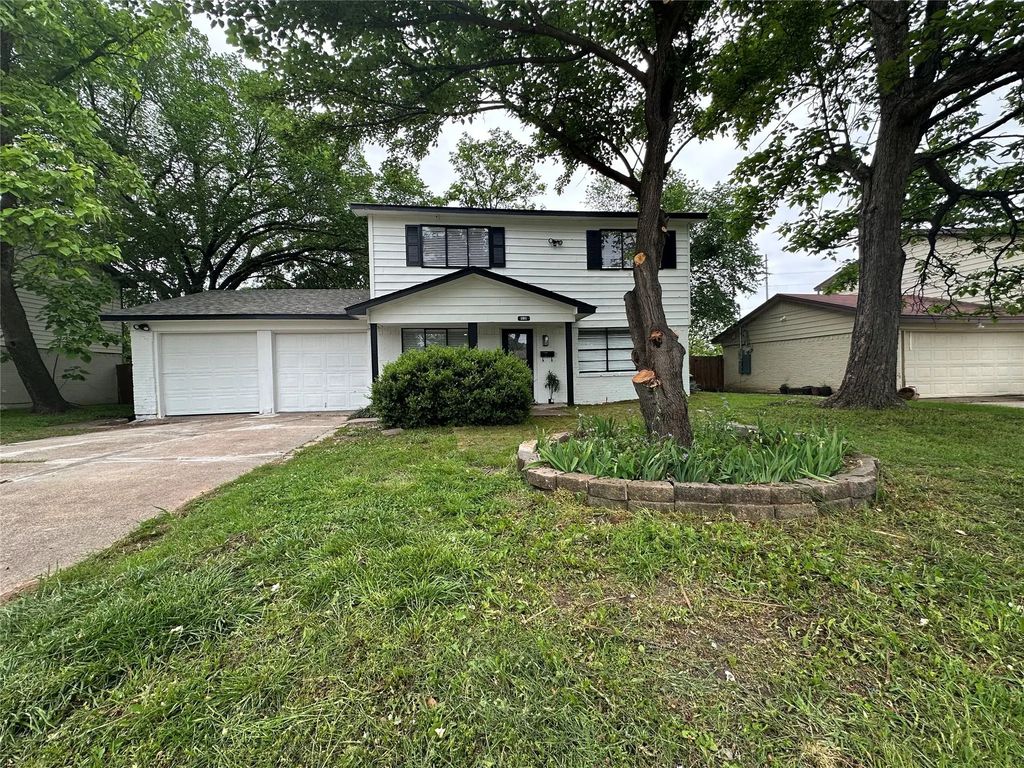 816 Willowbrook Drive, Mesquite