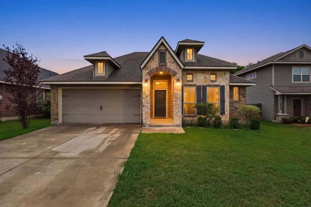 10808 Aurora Drive, Waco