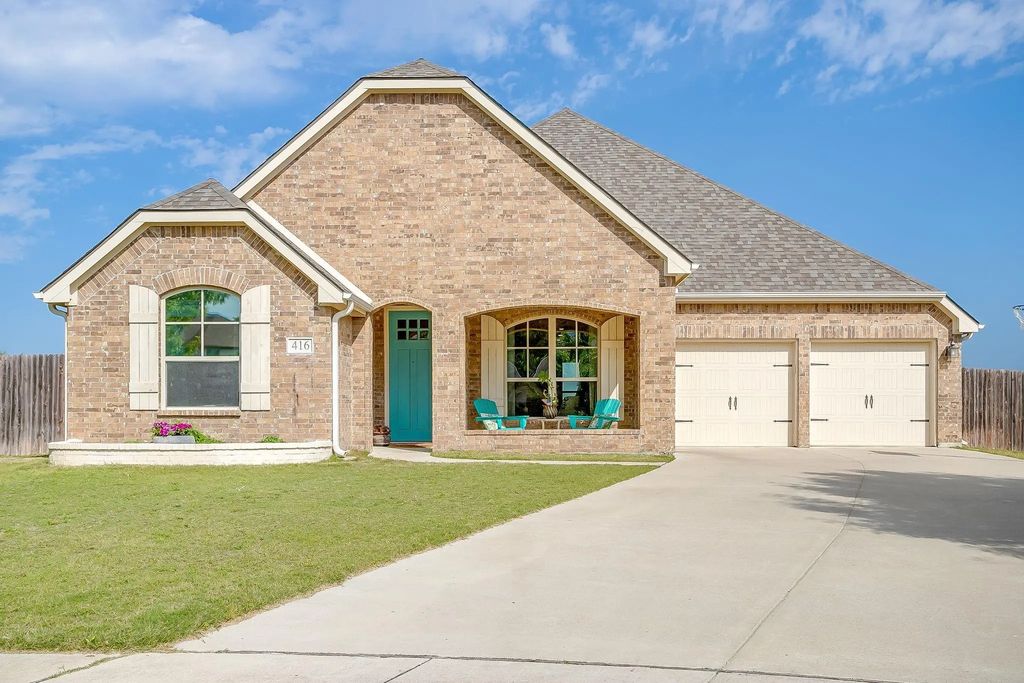 416 Bluffside Trail, Benbrook