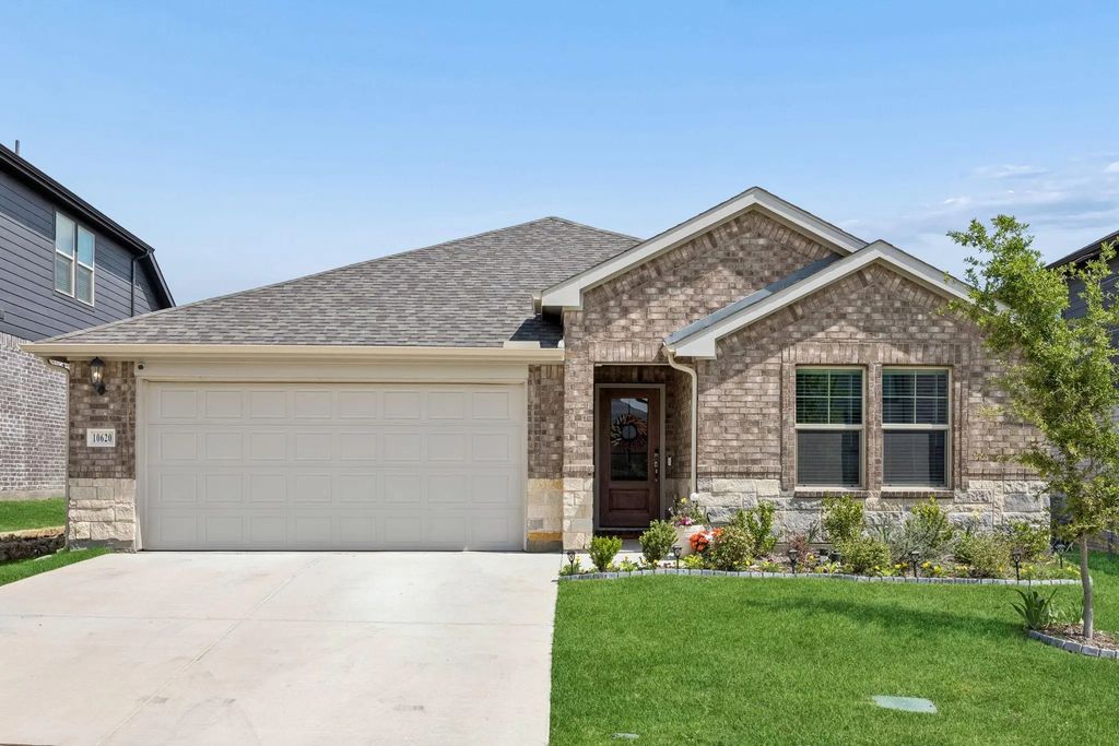 10620 Tuccenen Drive, Fort Worth