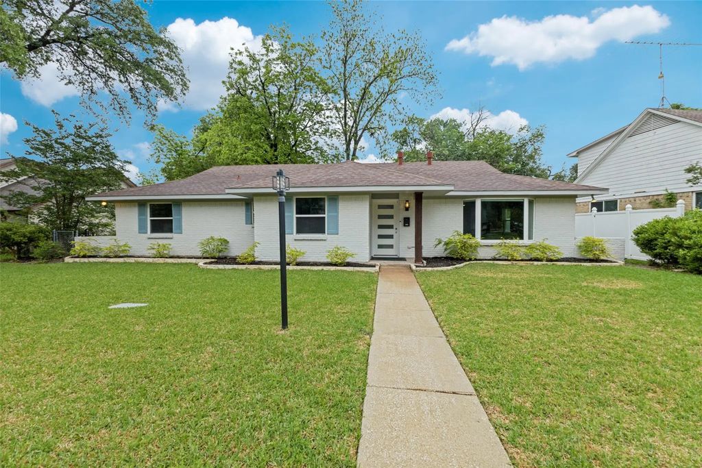 11336 Drummond Drive, Dallas