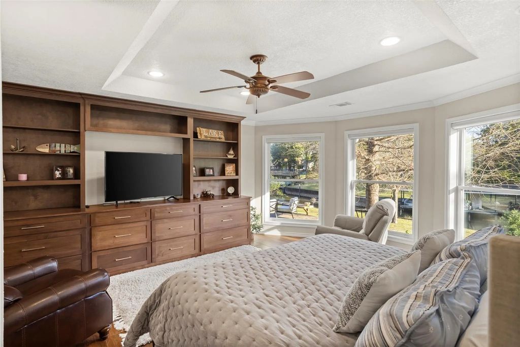116 1st Oak Drive, Enchanted Oaks