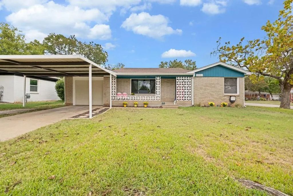 3900 Caddo Trail, Lake Worth