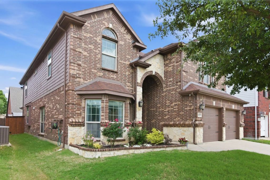 1425 Soaptree Lane, Fort Worth
