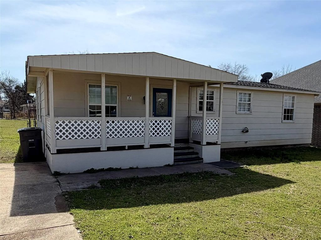 211 Sperry Lane, Red Oak
