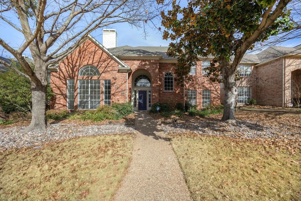 7323 Highland Heather Lane, Dallas