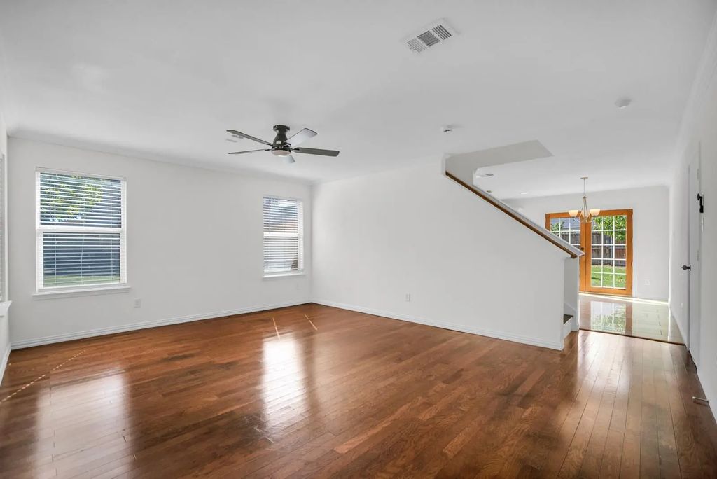 2322 Tan Oak Drive, Dallas