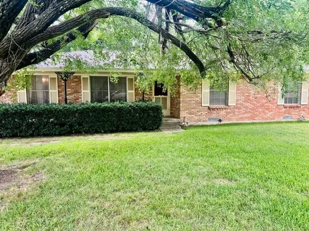 1326 E Sherman Drive, Denton