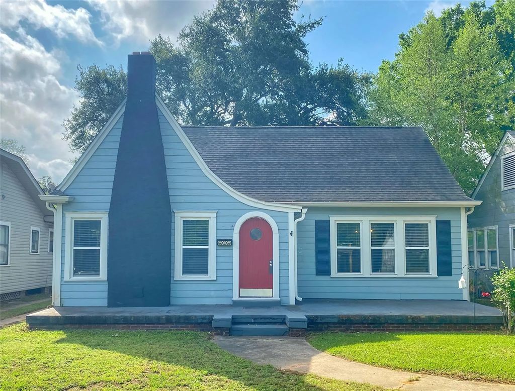 3467 Beverly, Shreveport