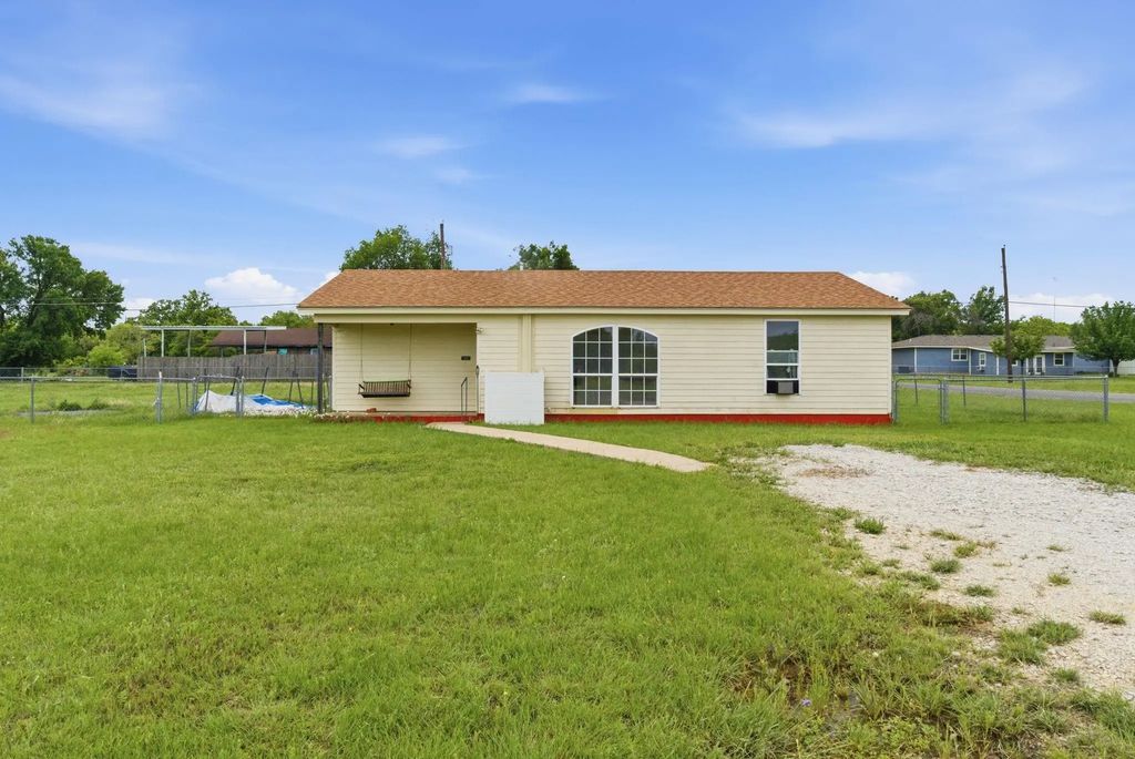 1409 Harrell Avenue, Cisco