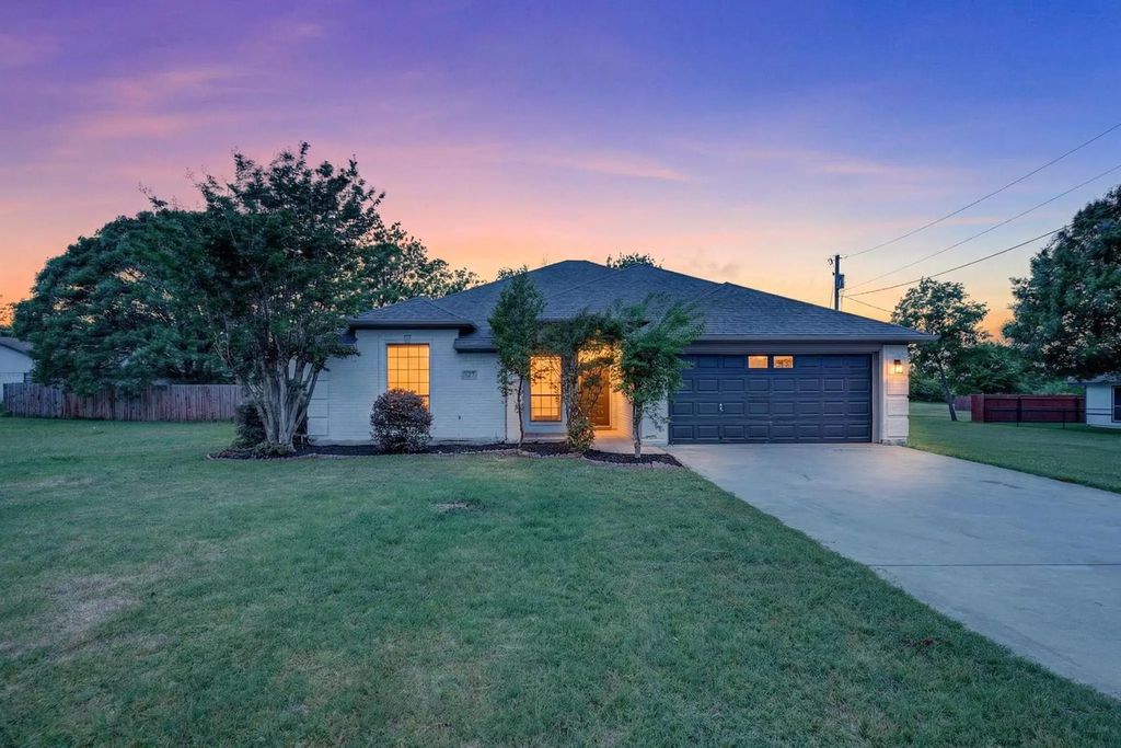 127 Port O Call Court, Runaway Bay