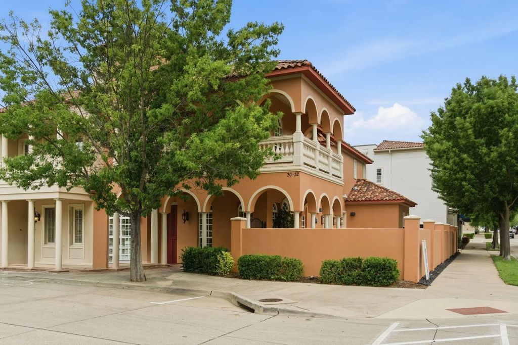 30 Piazza Lane, Colleyville