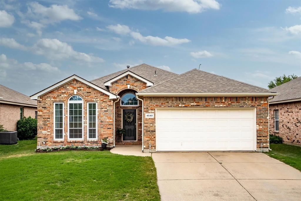 4548 Rush River Trail, Fort Worth