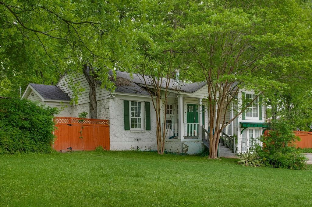 7015 E Grand Avenue, Dallas