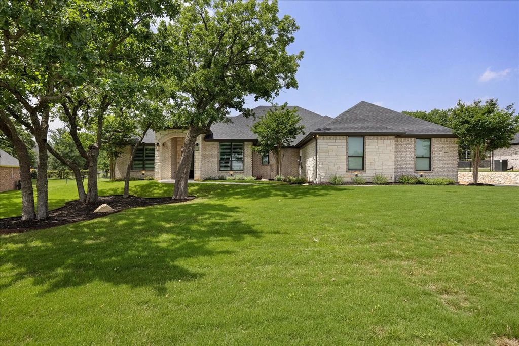 4005 Legend Trail, Granbury