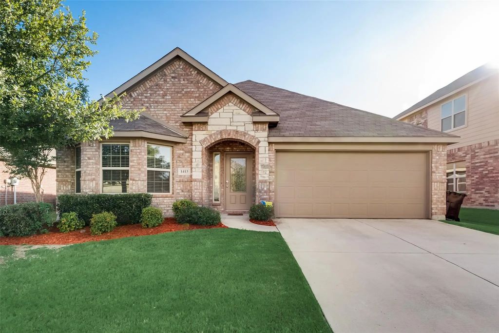 1413 Castle Creek Drive, Little Elm