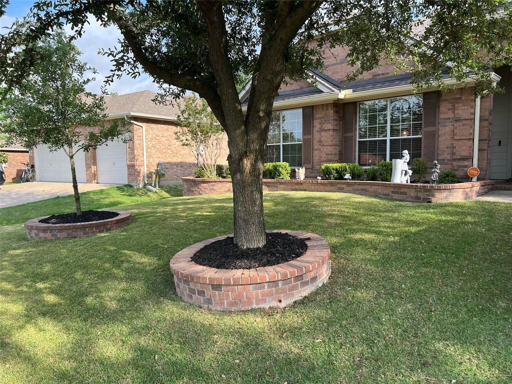 1327 Canyon Creek Road, Wylie