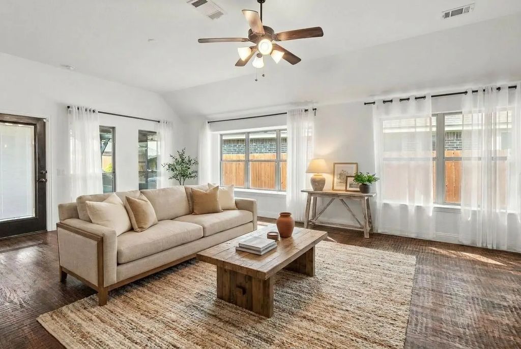 4301 Cherry Lane, Melissa