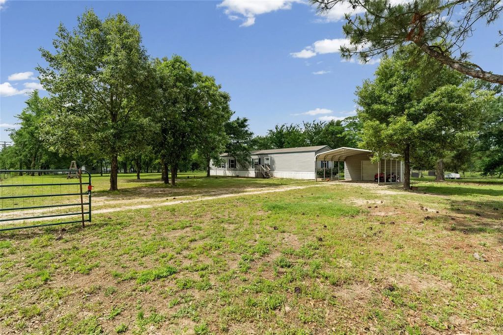 277 Rs County Road 4235, Emory