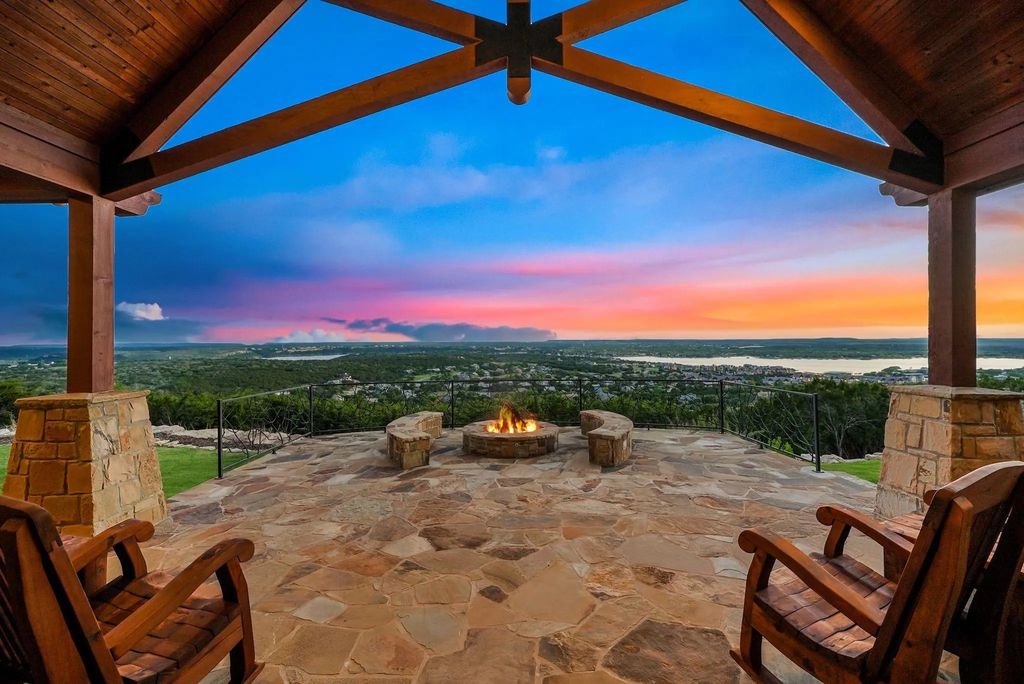 1230 Plateau Place, Graford