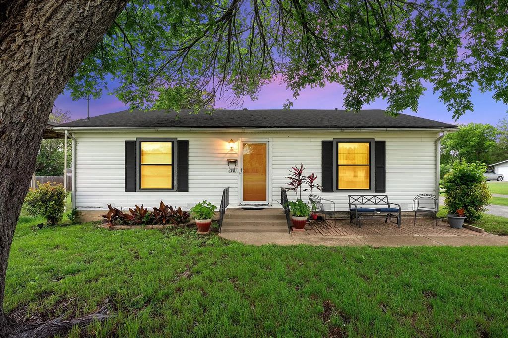 2433 N 42nd Street, Waco