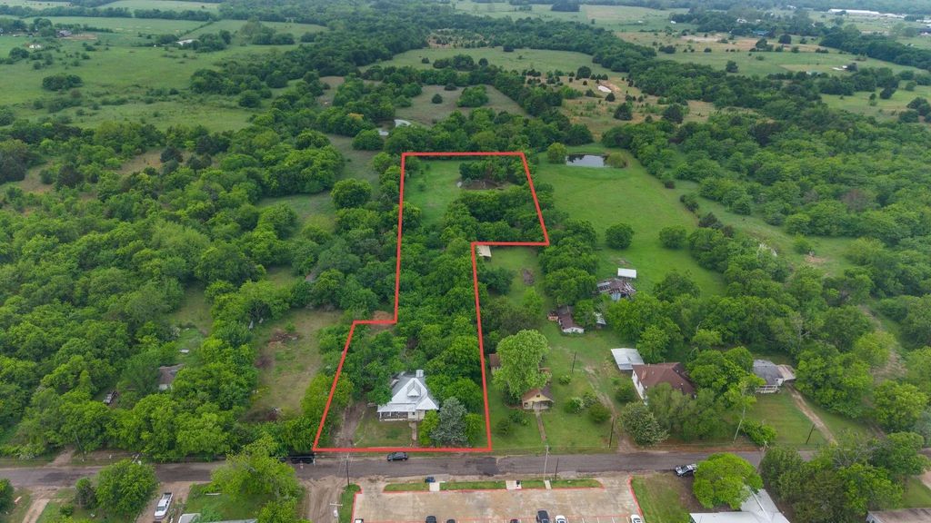 601 Gladys Street, Lone Oak
