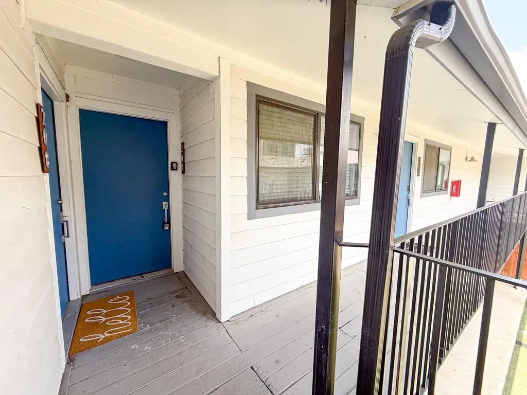 4526 Munger Avenue 209, Dallas