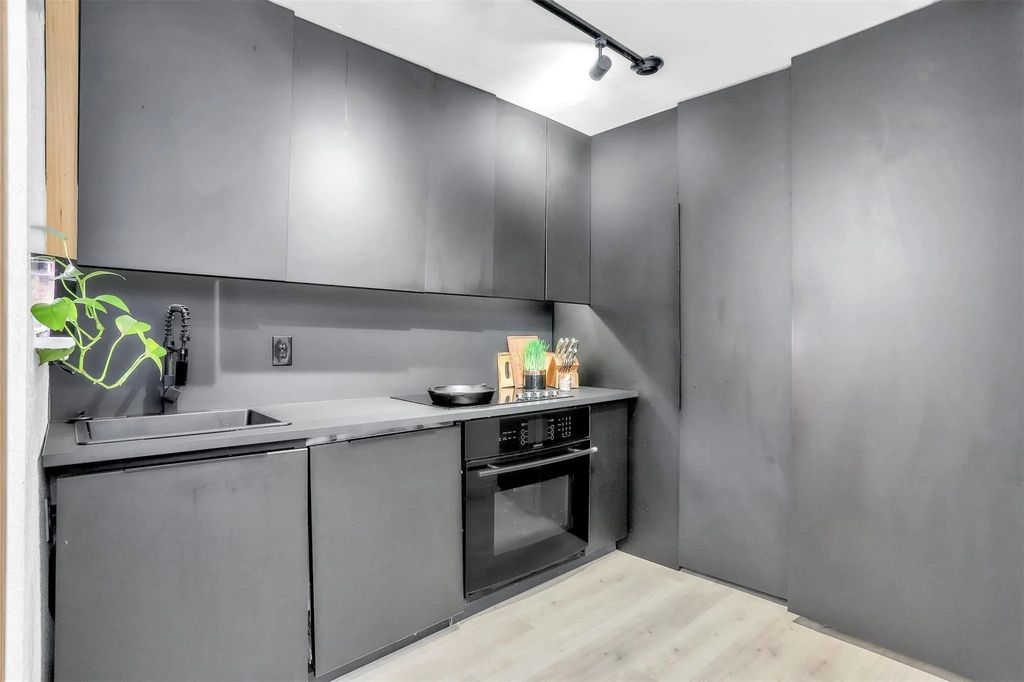9821 Walnut Street K203, Dallas