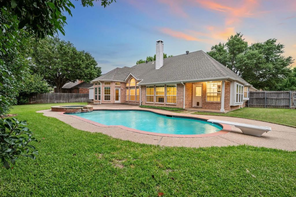 1306 Normandy Drive, Southlake