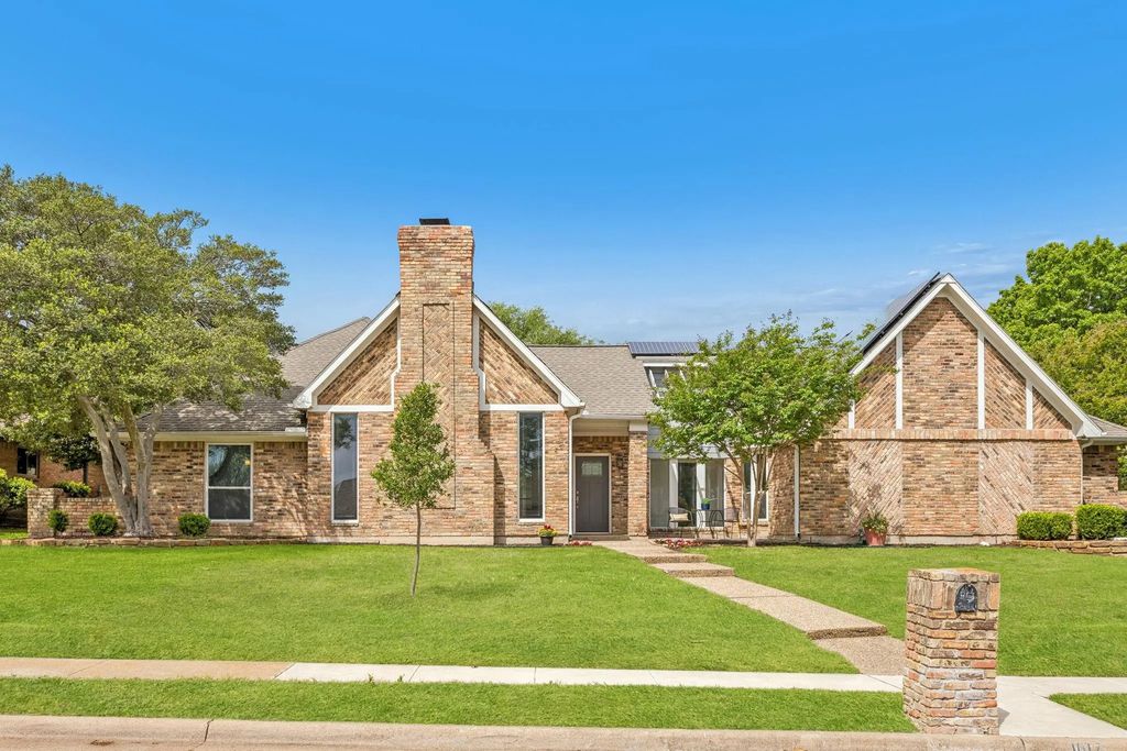 1017 Dartbrook Drive, Plano