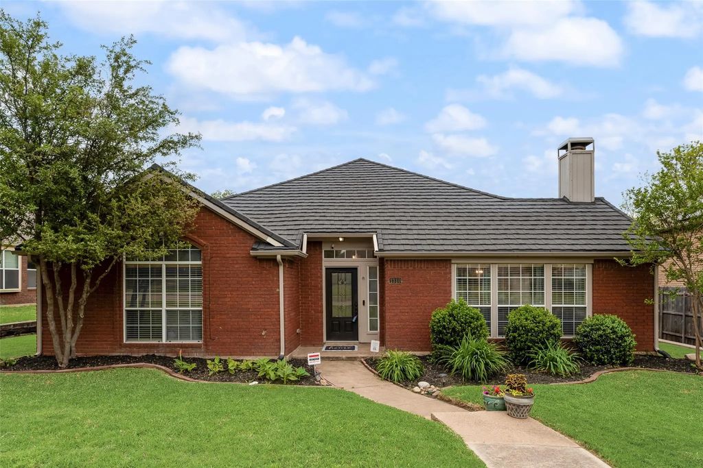 1310 Newport Drive, Carrollton