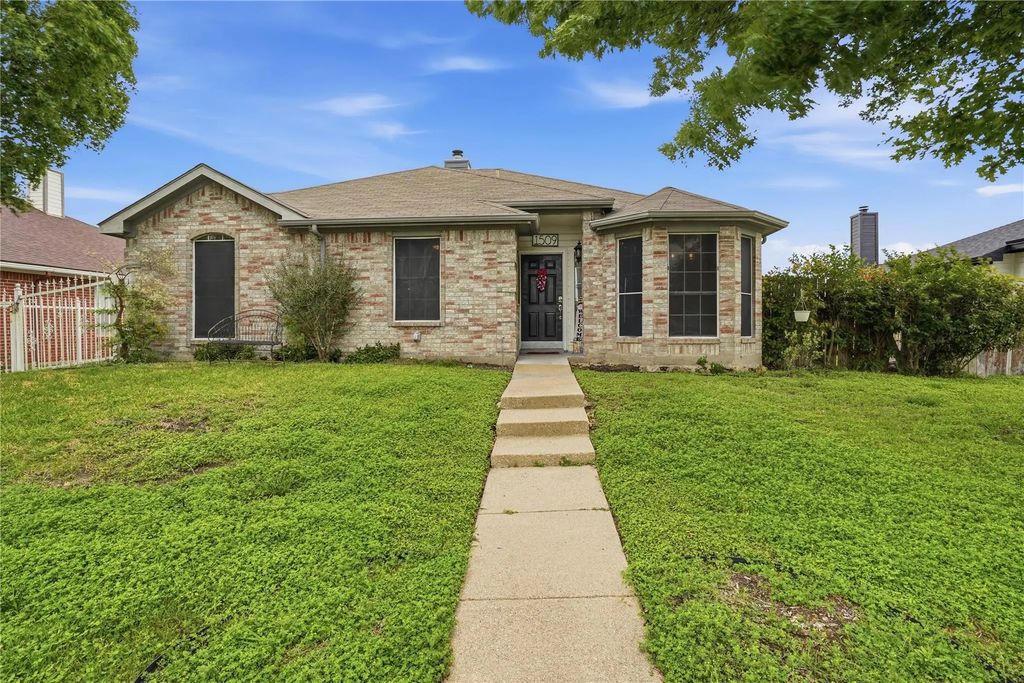 1509 Allen Drive, Mesquite